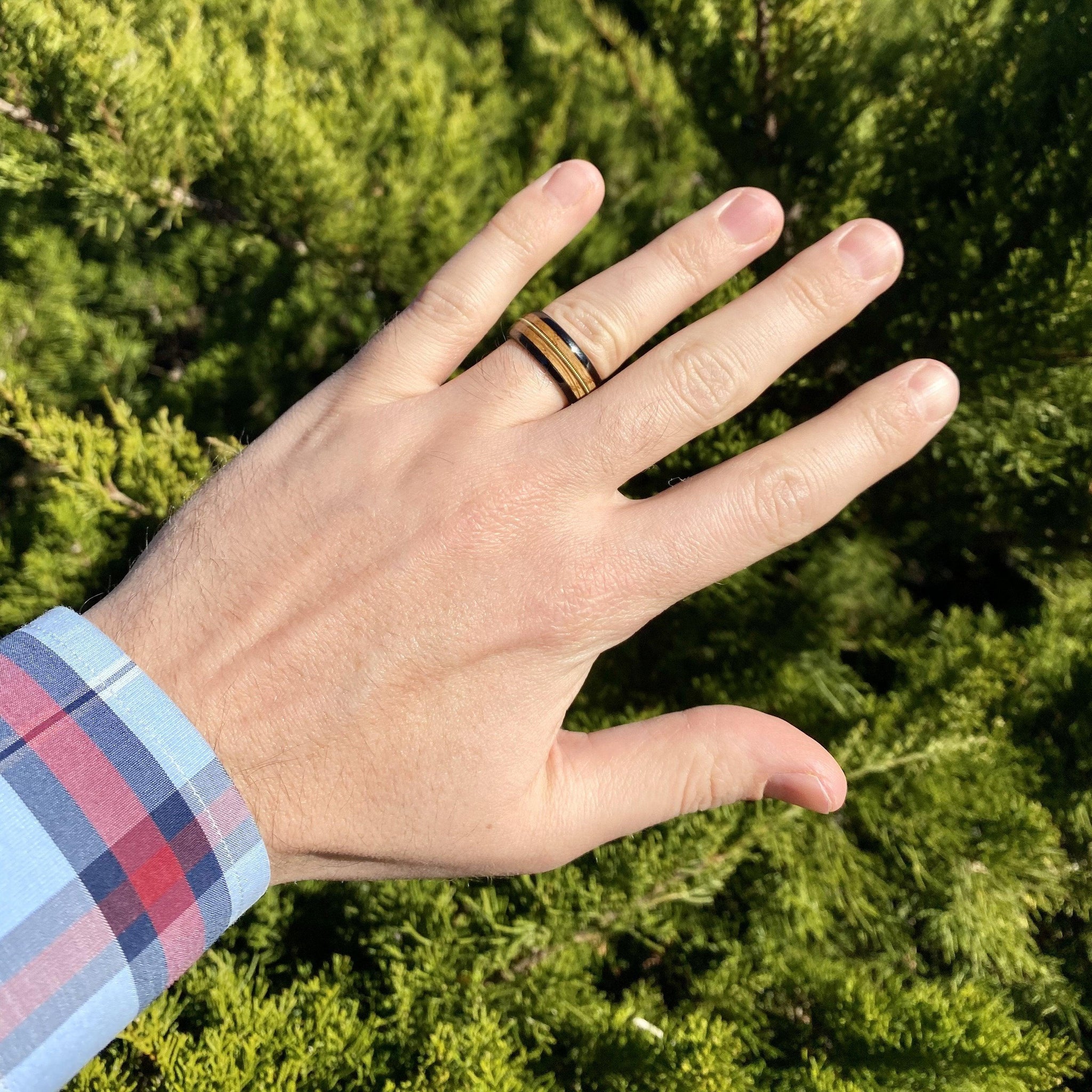 BW James Jewelers ALT Wedding Band “The Bluegrass Guitar Player”  Kentucky Bourbon Whiskey Barrel Black Ceramic Ring With Guitar String