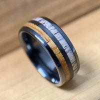 BW James Jewelers ALT Wedding Band "The Daniel Boone" Kentucky Straight Bourbon Whiskey Barrel Black Ceramic Ring With Antler