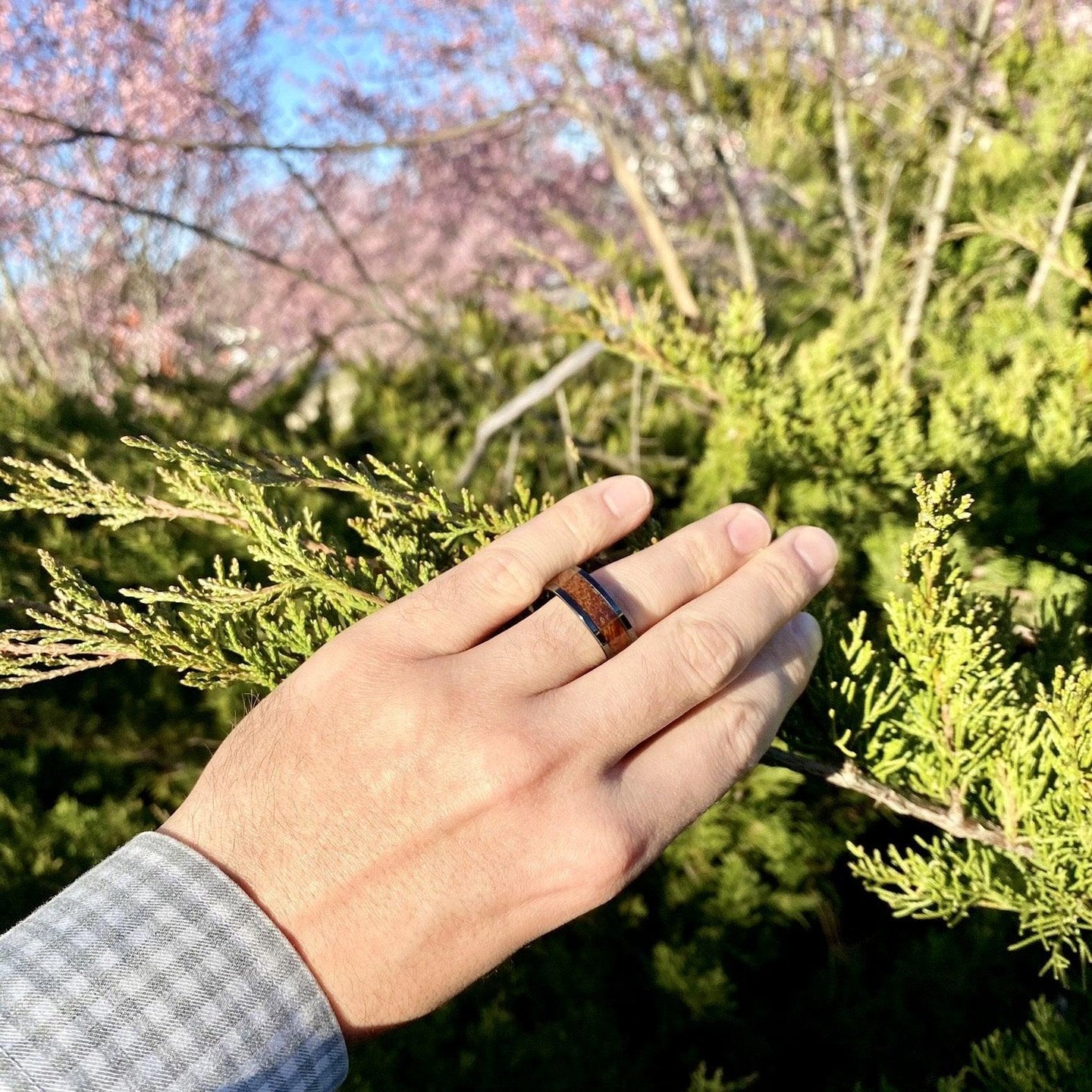 BW James Jewelers ALT Wedding Band "The Thompson" 100% USA Made Black Ceramic Ring With Wood From A Thompson M1A1 Firearm