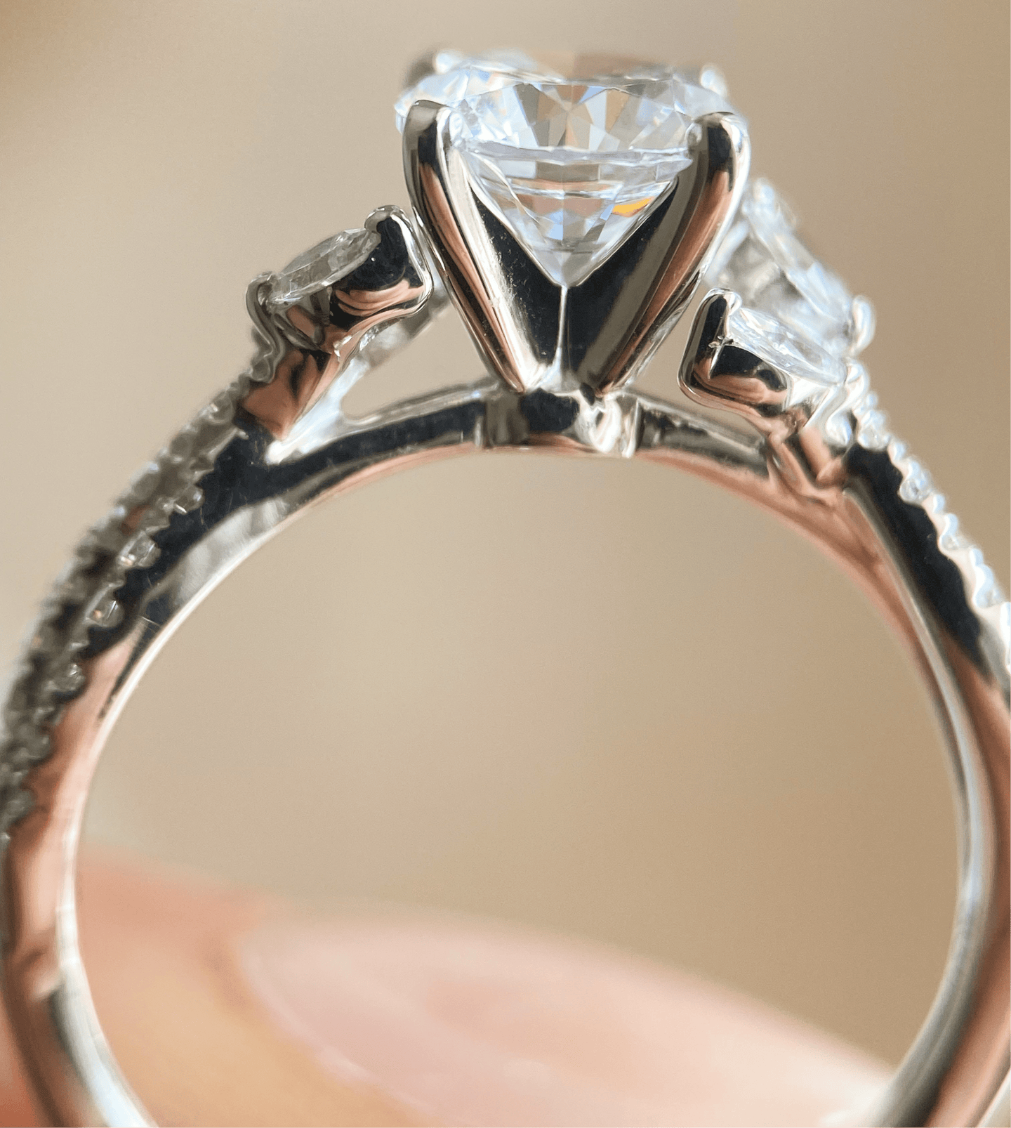 BW James Jewelers Signature Floral Split