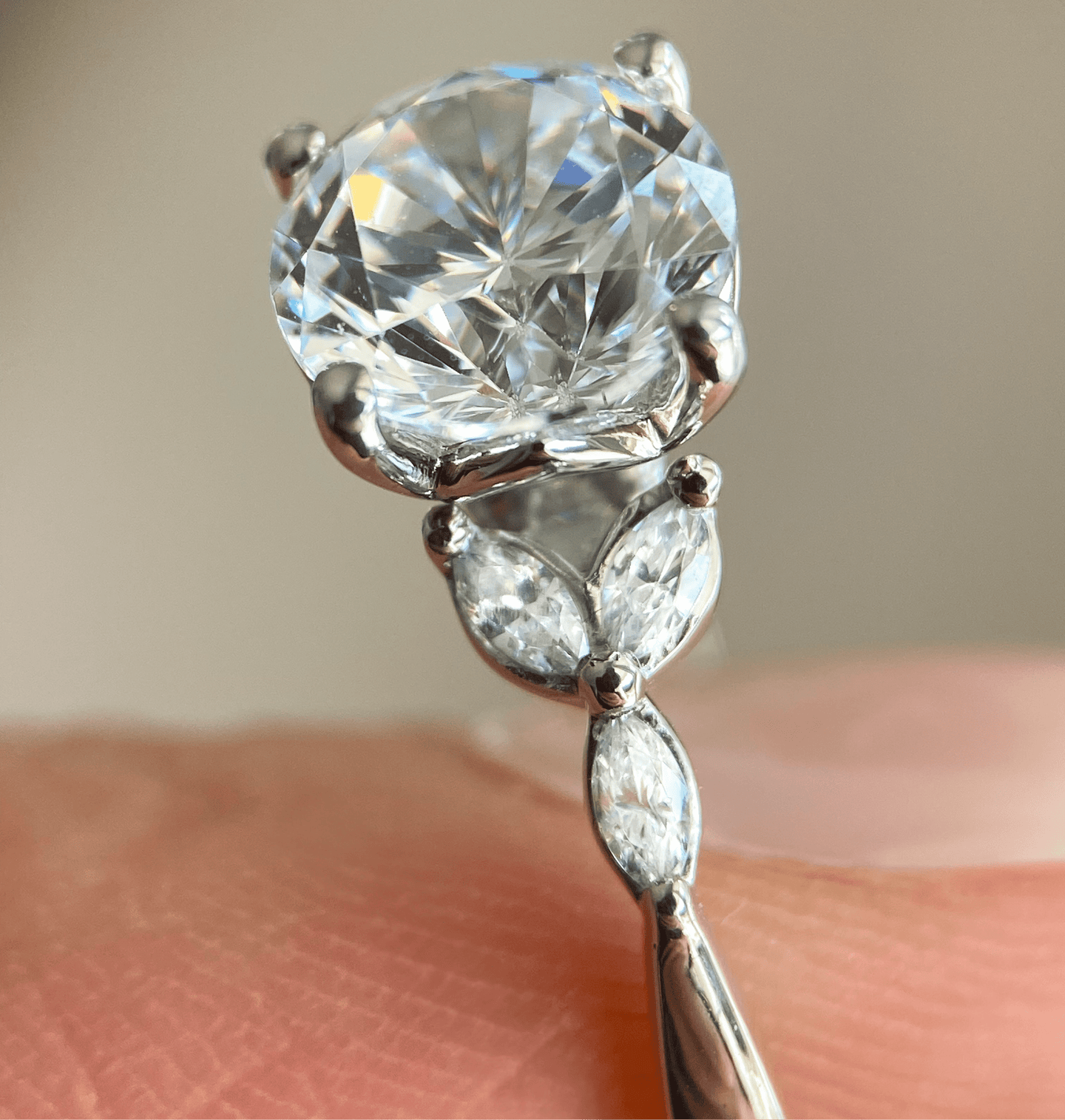 BW James Jewelers Signature Floral Tapered All Marquise